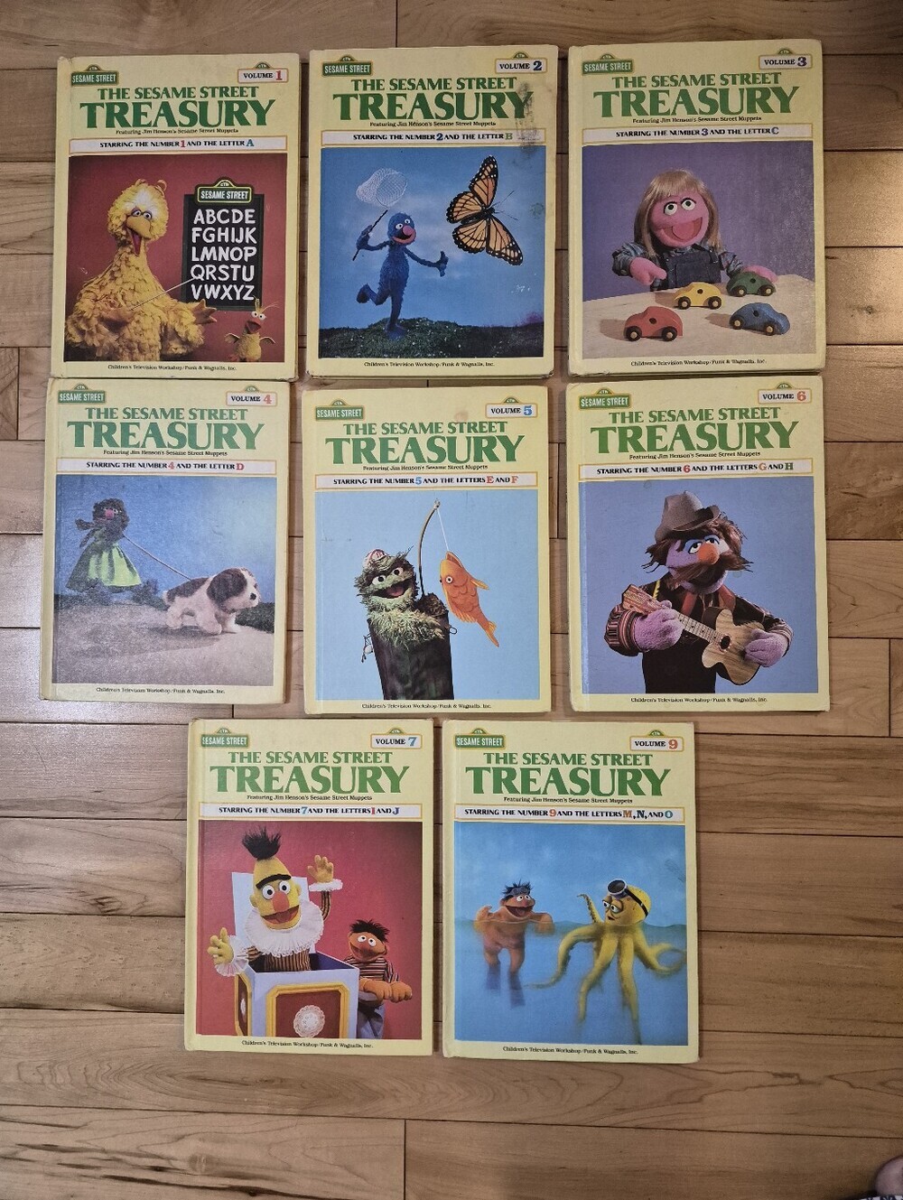 8 Vintage The Sesame Street Treasury (books 1-7 & 9)